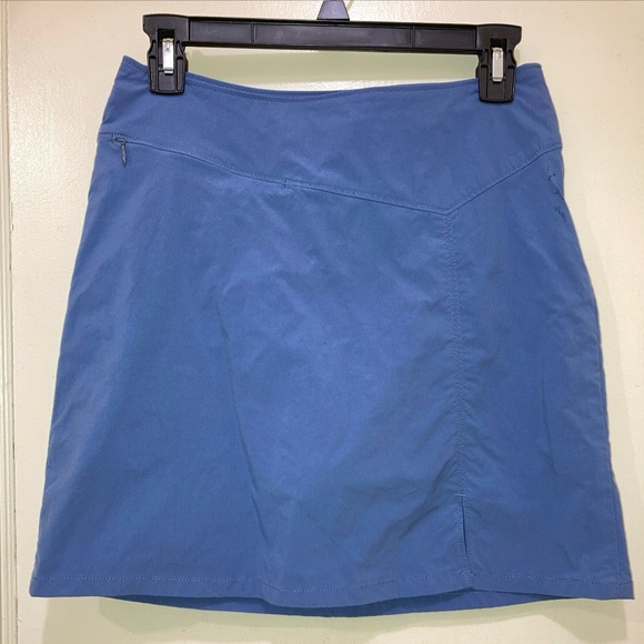 Patagonia Pants - Patagonia Skirt Skort Women’s Size 4 Blue Zip Pocket Front Slit Knee Length